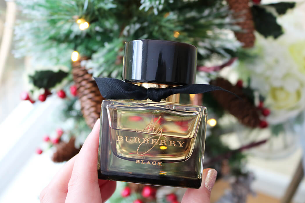 My Burberry Black Parfum 90 ml., ซื้อน้ำหอม, น้ำหอมพร้อมส่ง, น้ำหอมแท้พร้อมส่ง, น้ำหอมแท้ราคาถูก,ซื้อน้ำหอมให้แฟน,My Burberry Eau De Toilette 90 ml.,น้ำหอมผู้หญิง , น้ำหอมผู้หญิงกลิ่นไหนหอม , Burberry , My Burberry , edp , หรูหรา , ดอกไม้ , สดชื่น